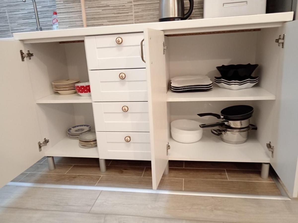 Red Square Apartment 피로트 외부 사진