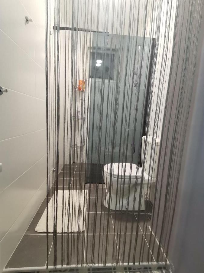 Red Square Apartment 피로트 외부 사진