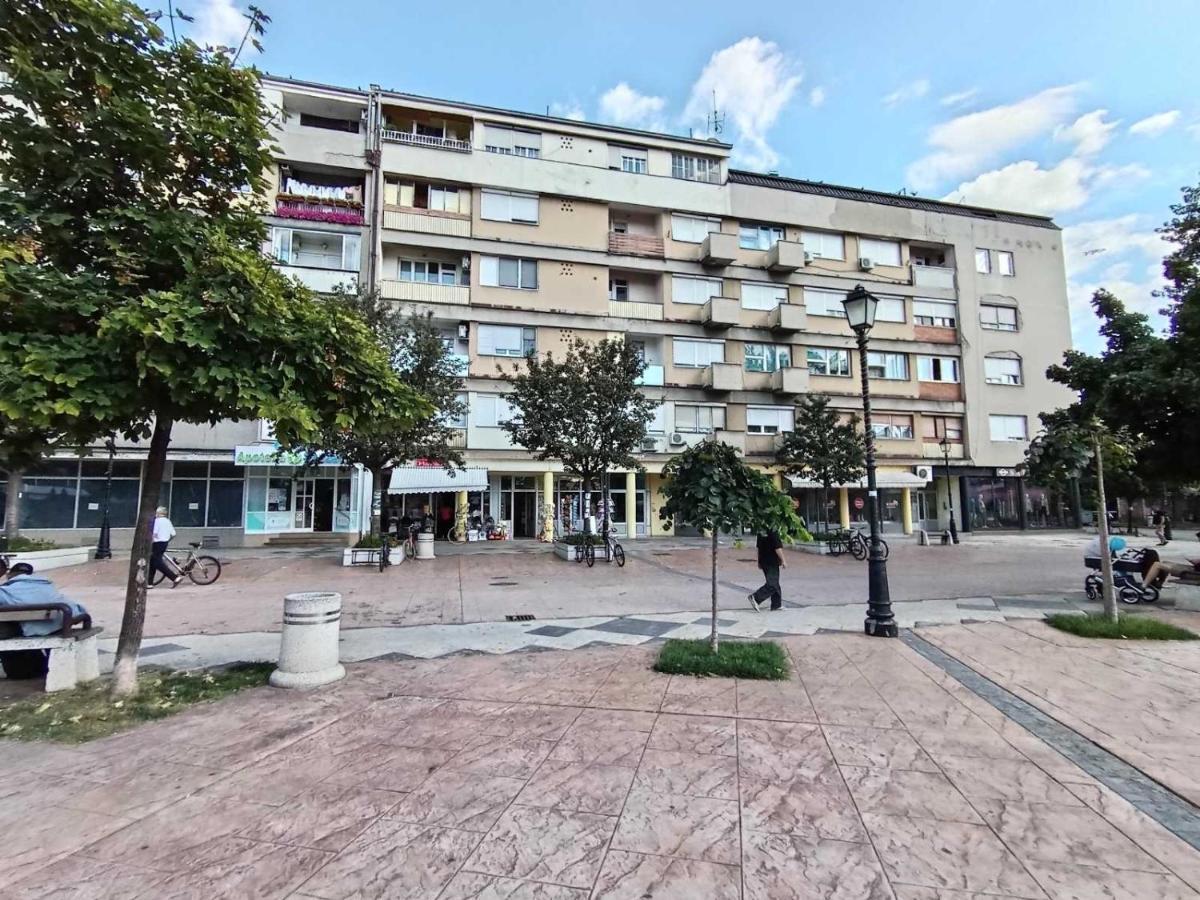 Red Square Apartment 피로트 외부 사진