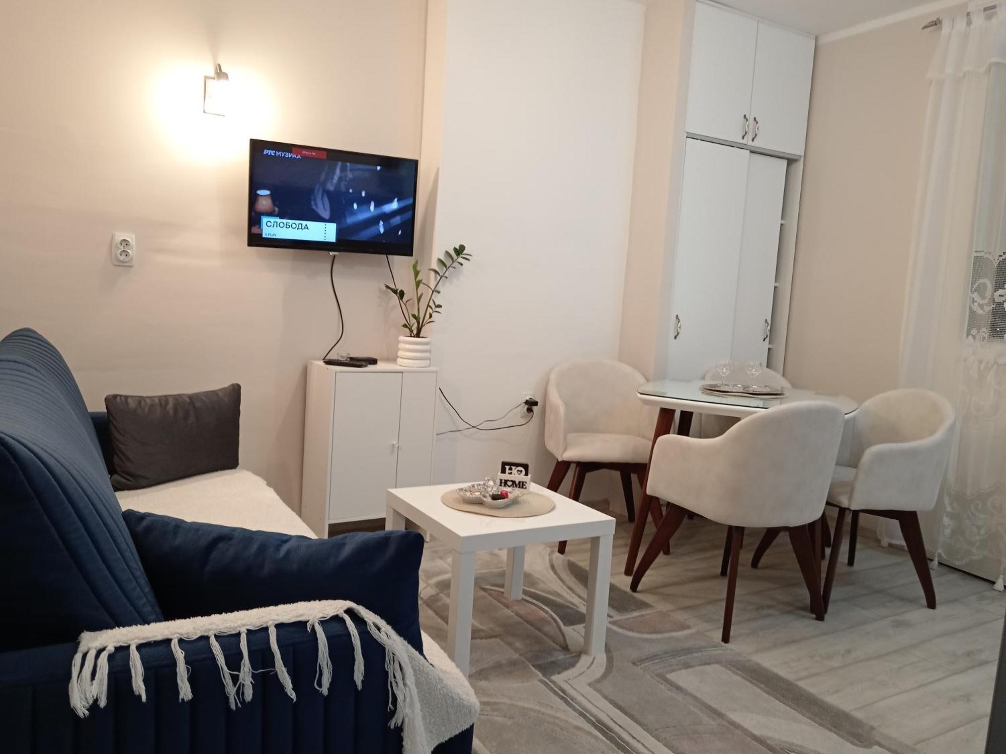 Red Square Apartment 피로트 외부 사진